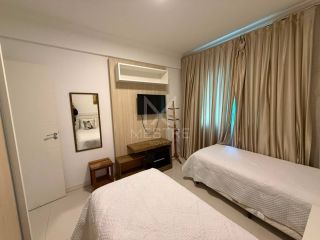 APARTAMENTO AMPLO MOBILIADO À VENDA NA MEIA PRAIA