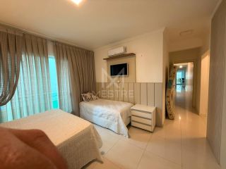 APARTAMENTO AMPLO MOBILIADO À VENDA NA MEIA PRAIA
