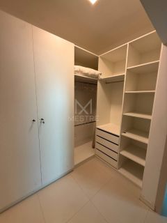 APARTAMENTO AMPLO MOBILIADO À VENDA NA MEIA PRAIA