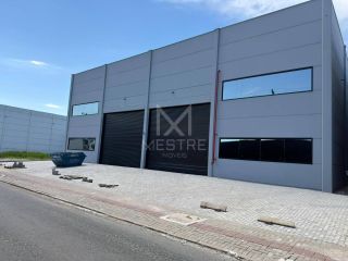 GALPÃO LOGÍSTICO EM PARQUE EMPRESARIAL Á VENDA EM BOMBINHAS
