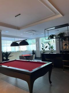 APARTAMENTO 4 SUÍTES MOBILIADO QUADRA MAR À VENDA EM MEIA PRAIA