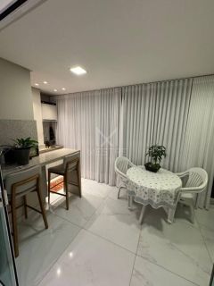 APARTAMENTO 4 SUÍTES MOBILIADO QUADRA MAR À VENDA EM MEIA PRAIA