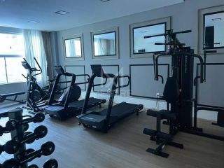 APARTAMENTO 4 SUÍTES MOBILIADO QUADRA MAR À VENDA EM MEIA PRAIA