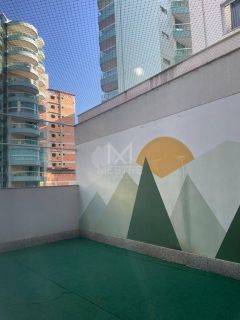 APARTAMENTO 4 SUÍTES MOBILIADO QUADRA MAR À VENDA EM MEIA PRAIA