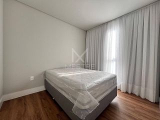 APARTAMENTO COM 03 SUÍTES E VISTA MAR À VENDA NO PEREQUÊ