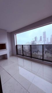 APARTAMENTO 02 SUÍTES PRONTO EM UM HOME CLUB À VENDA EM ITAPEMA