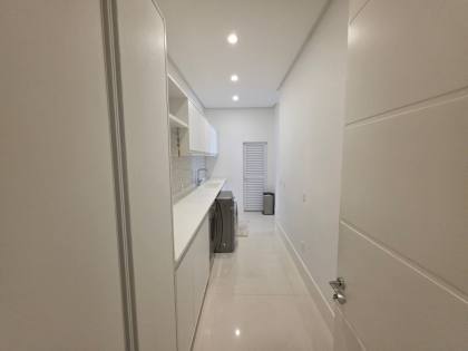 APARTAMENTO 05 SUÍTES FRENTE MAR MOBILIADO À VENDA EM ITAPEMA