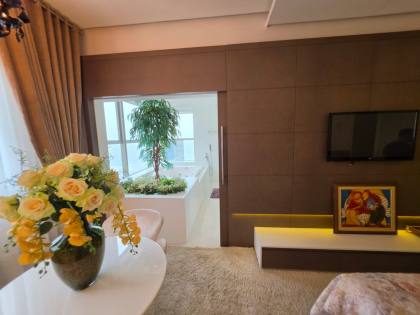 APARTAMENTO 05 SUÍTES FRENTE MAR MOBILIADO À VENDA EM ITAPEMA