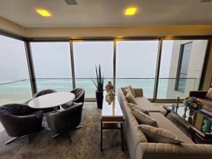 APARTAMENTO 05 SUÍTES FRENTE MAR MOBILIADO À VENDA EM ITAPEMA