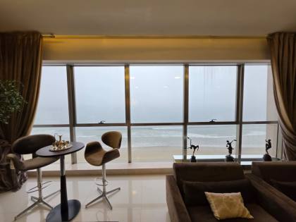 APARTAMENTO 05 SUÍTES FRENTE MAR MOBILIADO À VENDA EM ITAPEMA