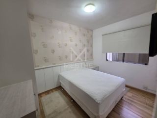 APARTAMENTO AMPLO QUADRA MAR MOBILIADO À VENDA NA MEIA PRAIA