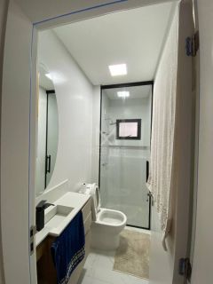 APARTAMENTO 03 SUÍTES PRÓXIMO DA PRAIA À VENDA NO PEREQUÊ