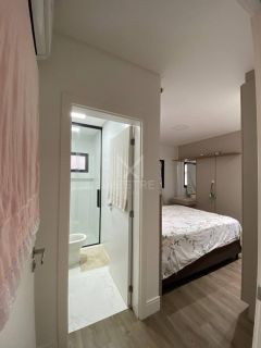 APARTAMENTO 03 SUÍTES PRÓXIMO DA PRAIA À VENDA NO PEREQUÊ