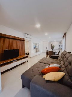 APARTAMENTO 03 DORMITÓRIOS MOBILIADO À VENDA NA MEIA PRAIA