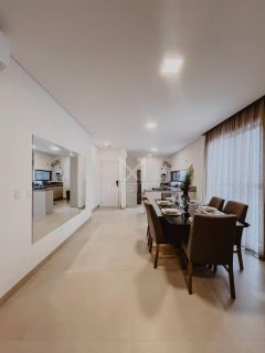 APARTAMENTO 03 DORMITÓRIOS MOBILIADO À VENDA NA MEIA PRAIA