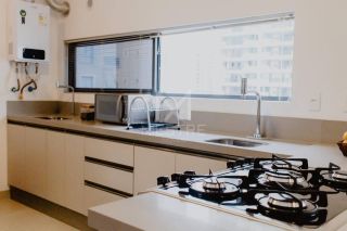 APARTAMENTO 03 DORMITÓRIOS MOBILIADO À VENDA NA MEIA PRAIA