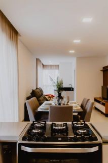 APARTAMENTO 03 DORMITÓRIOS MOBILIADO À VENDA NA MEIA PRAIA