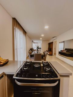 APARTAMENTO 03 DORMITÓRIOS MOBILIADO À VENDA NA MEIA PRAIA