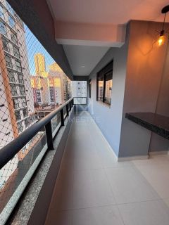 APARTAMENTO 3 SUÍTES MOBILIADO PARA LOCAÇÃO ANUAL EM MEIA PRAIA