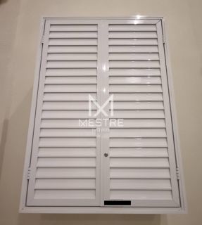 APARTAMENTO PARA LOCAÇÃO ANUAL COM 03 SUÍTES E VISTA MAR NA MEIA PRAIA
