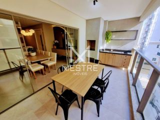 APARTAMENTO PARA LOCAÇÃO ANUAL COM 03 SUÍTES E VISTA MAR NA MEIA PRAIA