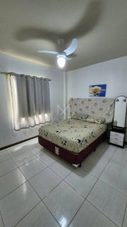 APARTAMENTO MOBILIADO COM 02 DORM. À VENDA NA MEIA PRAIA