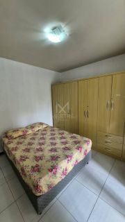 APARTAMENTO MOBILIADO COM 02 DORM. À VENDA NA MEIA PRAIA