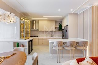 APARTAMENTO 3 SUÍTES FINAMENTE MOBILIADO COM VISTA MAR À VENDA EM ITAPEMA
