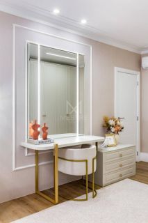 APARTAMENTO 3 SUÍTES FINAMENTE MOBILIADO COM VISTA MAR À VENDA EM ITAPEMA