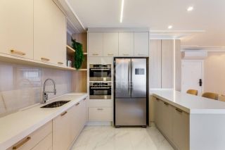 APARTAMENTO 3 SUÍTES FINAMENTE MOBILIADO COM VISTA MAR À VENDA EM ITAPEMA