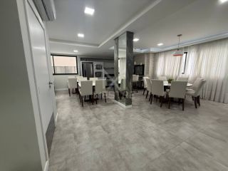 APARTAMENTO MOBILIADO E DECORADO PRÓXIMO DA PRAIA À VENDA EM PORTO BELO