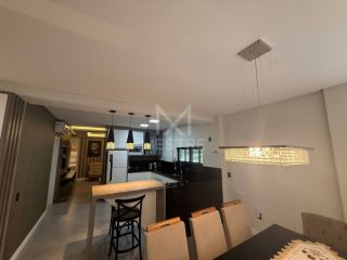 APARTAMENTO MOBILIADO E DECORADO PRÓXIMO DA PRAIA À VENDA EM PORTO BELO