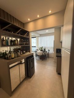APARTAMENTO MOBILIADO E DECORADO PRÓXIMO DA PRAIA À VENDA EM PORTO BELO