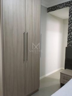 APARTAMENTO MOBILIADO À VENDA COM 02 DORM. NA MEIA PRAIA