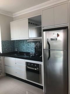 APARTAMENTO MOBILIADO À VENDA COM 02 DORM. NA MEIA PRAIA
