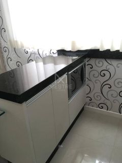APARTAMENTO MOBILIADO À VENDA COM 02 DORM. NA MEIA PRAIA