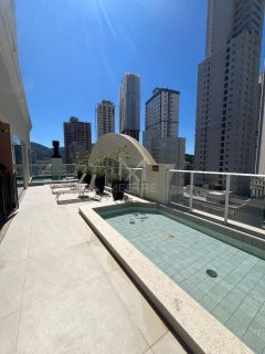APARTAMENTO DE ALTO PADRÃO À VENDA NO CENTRO DE ITAPEMA