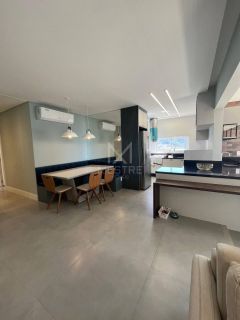 APARTAMENTO DE ALTO PADRÃO À VENDA NO CENTRO DE ITAPEMA