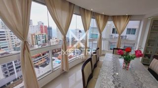 APARTAMENTO COM 03 SUÍTES E VISTA MAR NA MEIA PRAIA