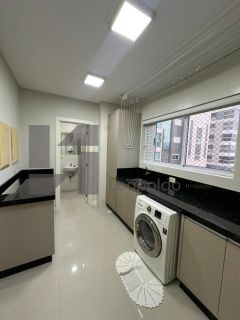 Apartamento exclusividade 1 por andar vista mar mobiliado 4 suites