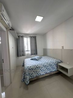 Tres suites gigante 4 vagas no coração da Meia Praia perto de tudo