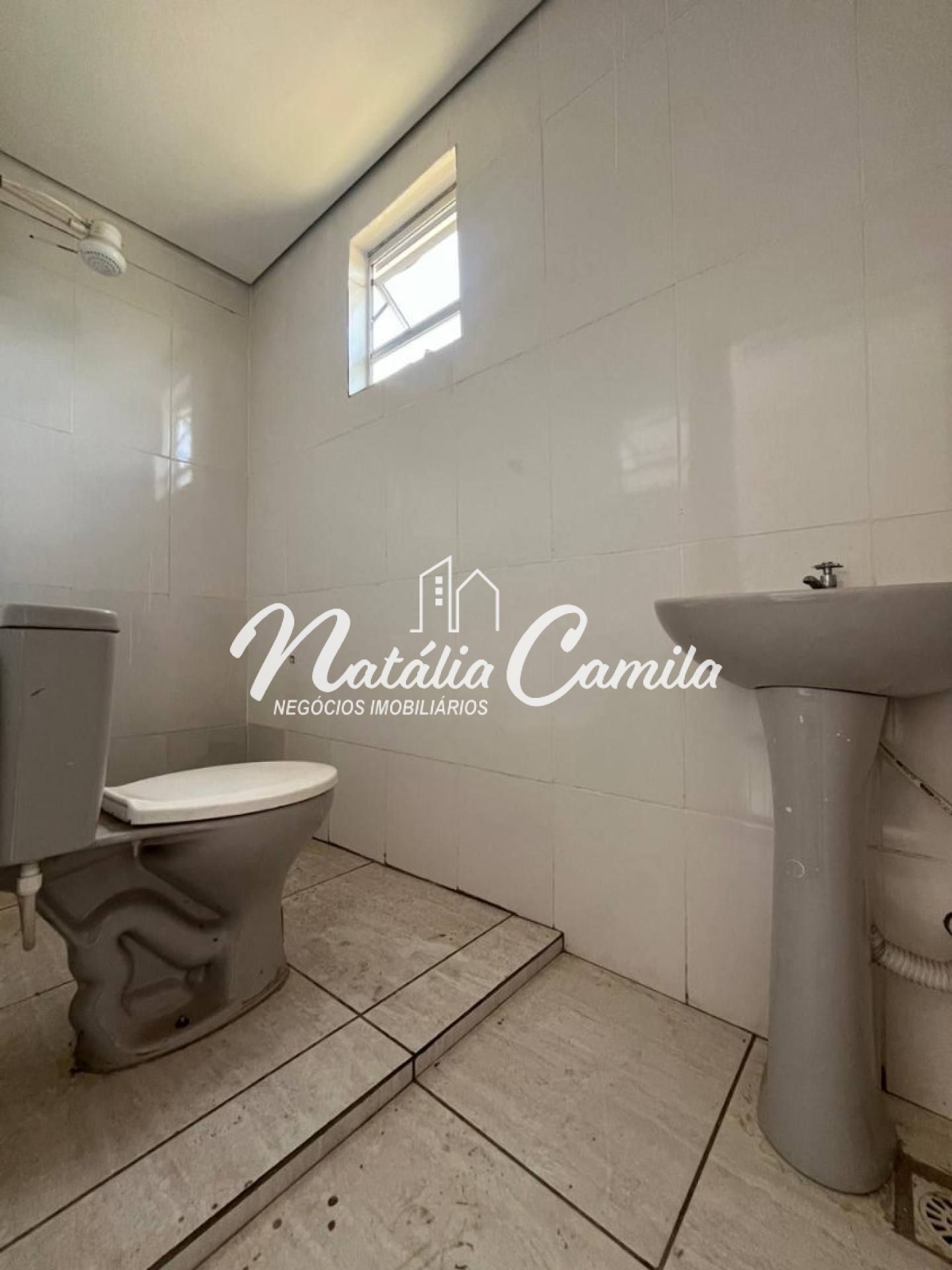 SALA COMERCIAL DISPONÍVEL
