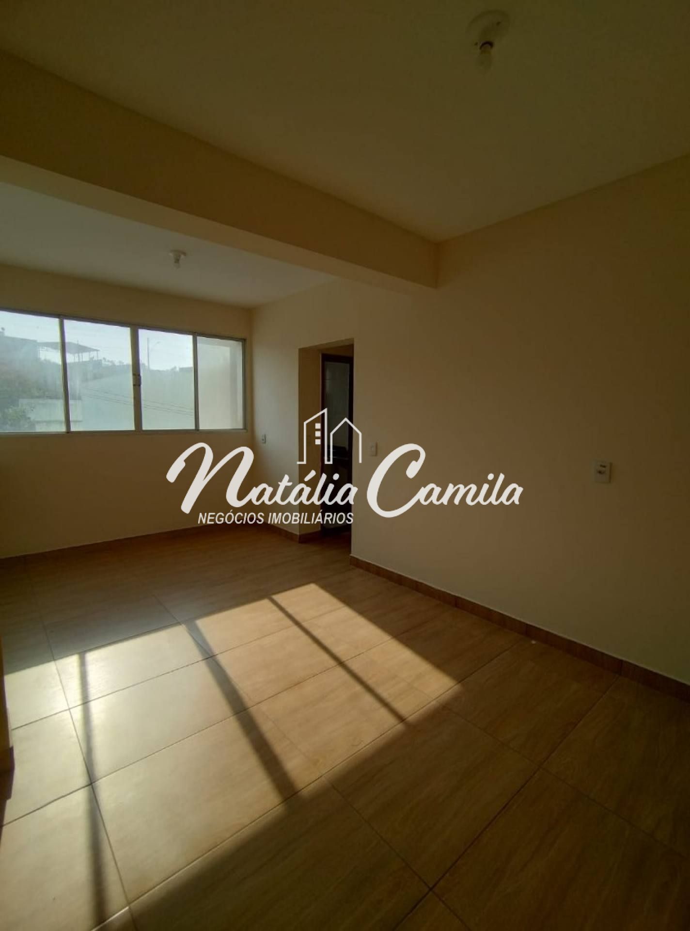 PRÉDIO COMERCIAL IDEAL PARA ALOJAMENTO DE EMPRESA