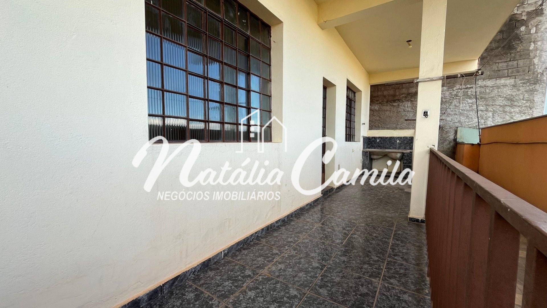 CASA NO BAIRRO CARMO