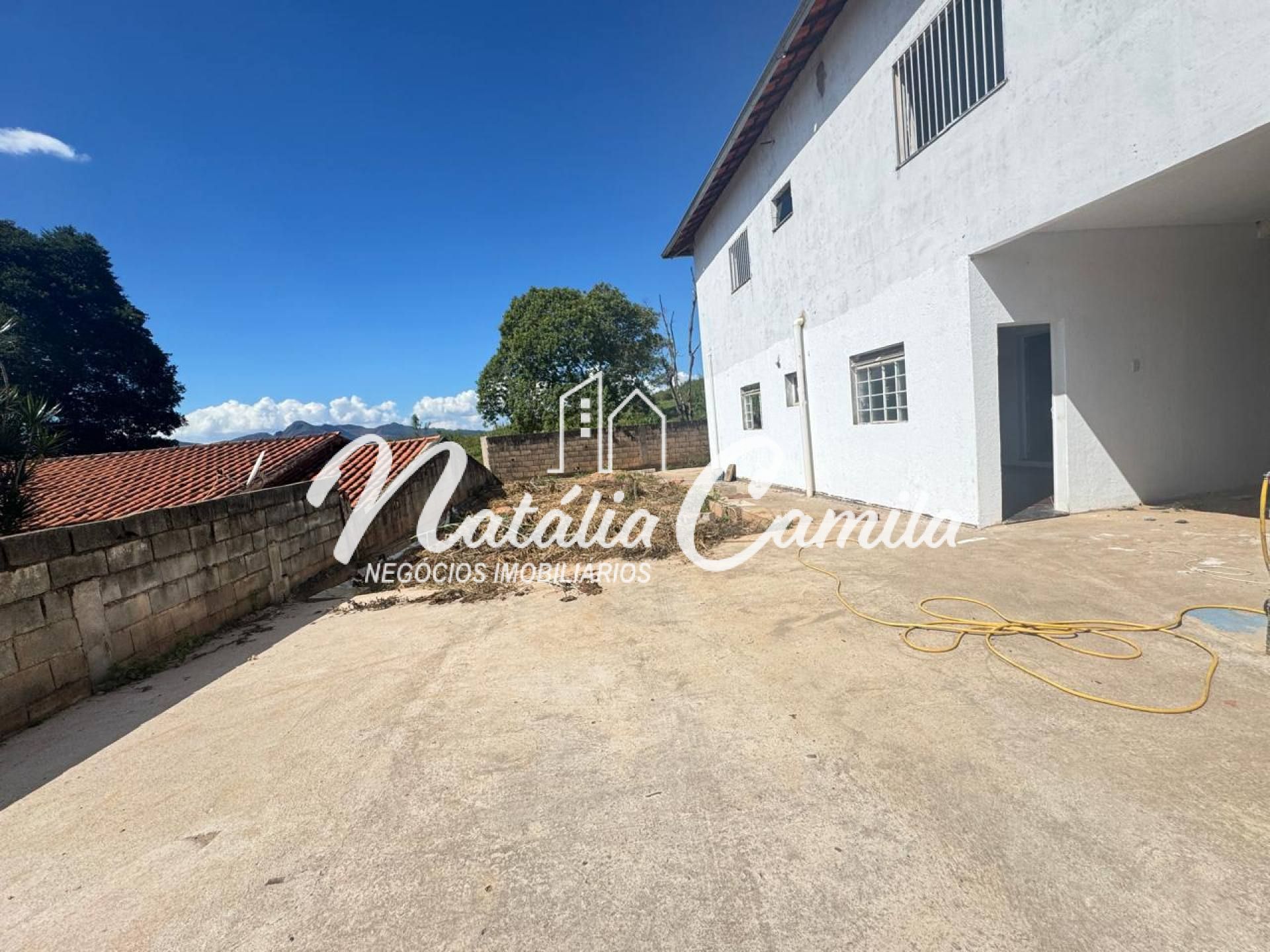 CASA NO BAIRRO PLANALTO