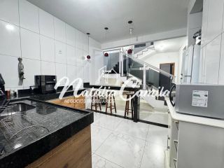 CASA NO BAIRRO PINHEIROS