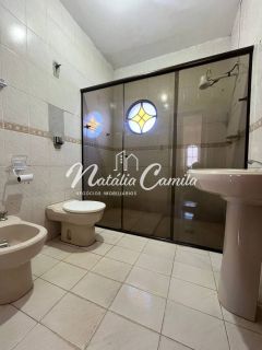 CASA AMPLA NA REGIÃO CENTRAL
