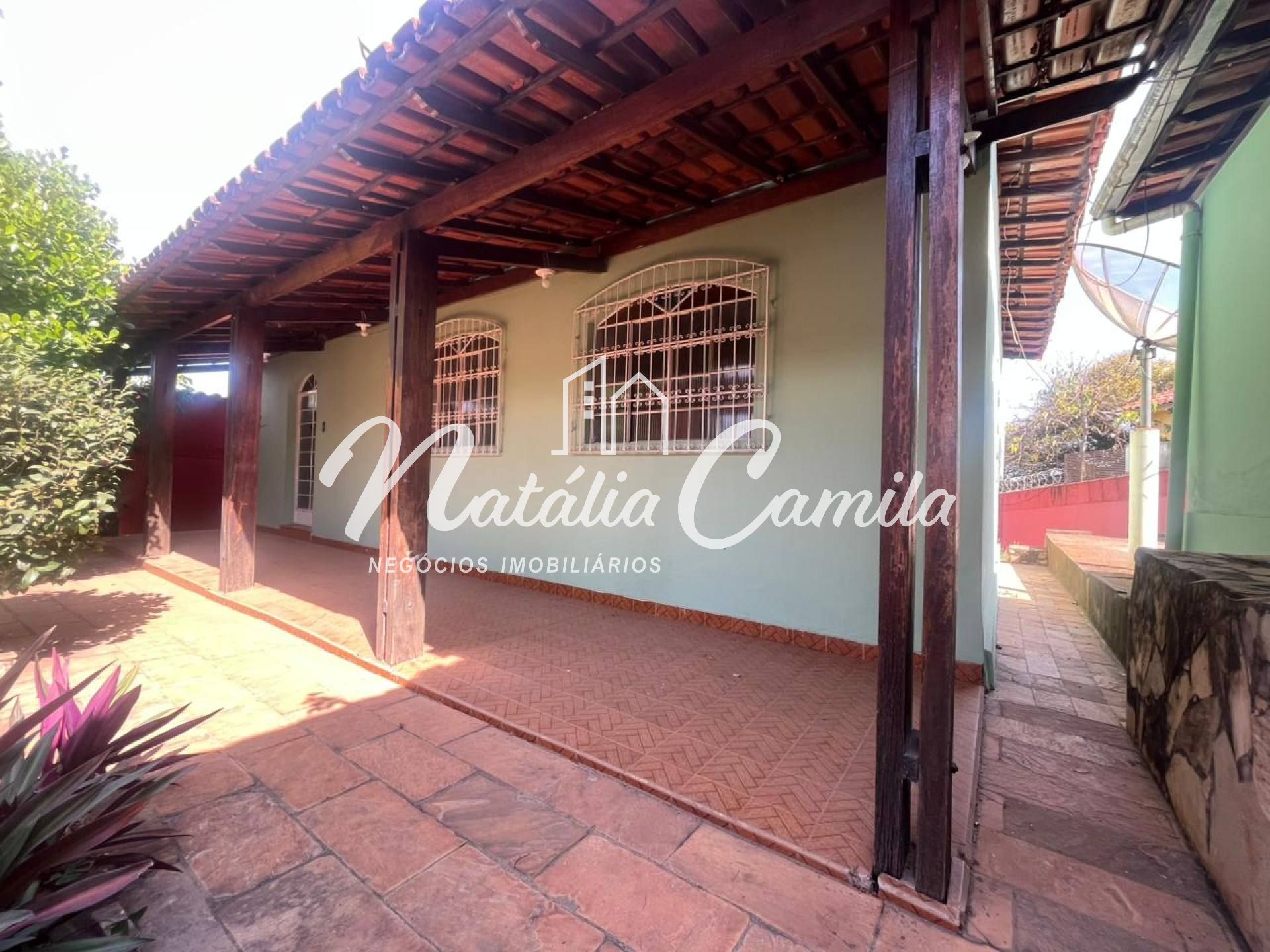 CASA PARA VENDA NO CARMO
