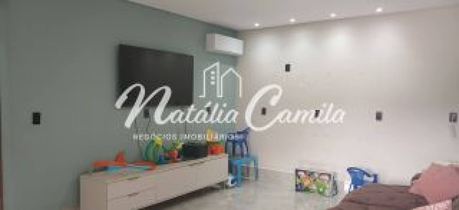 Linda Casa Com Excelente Acabamento Interno