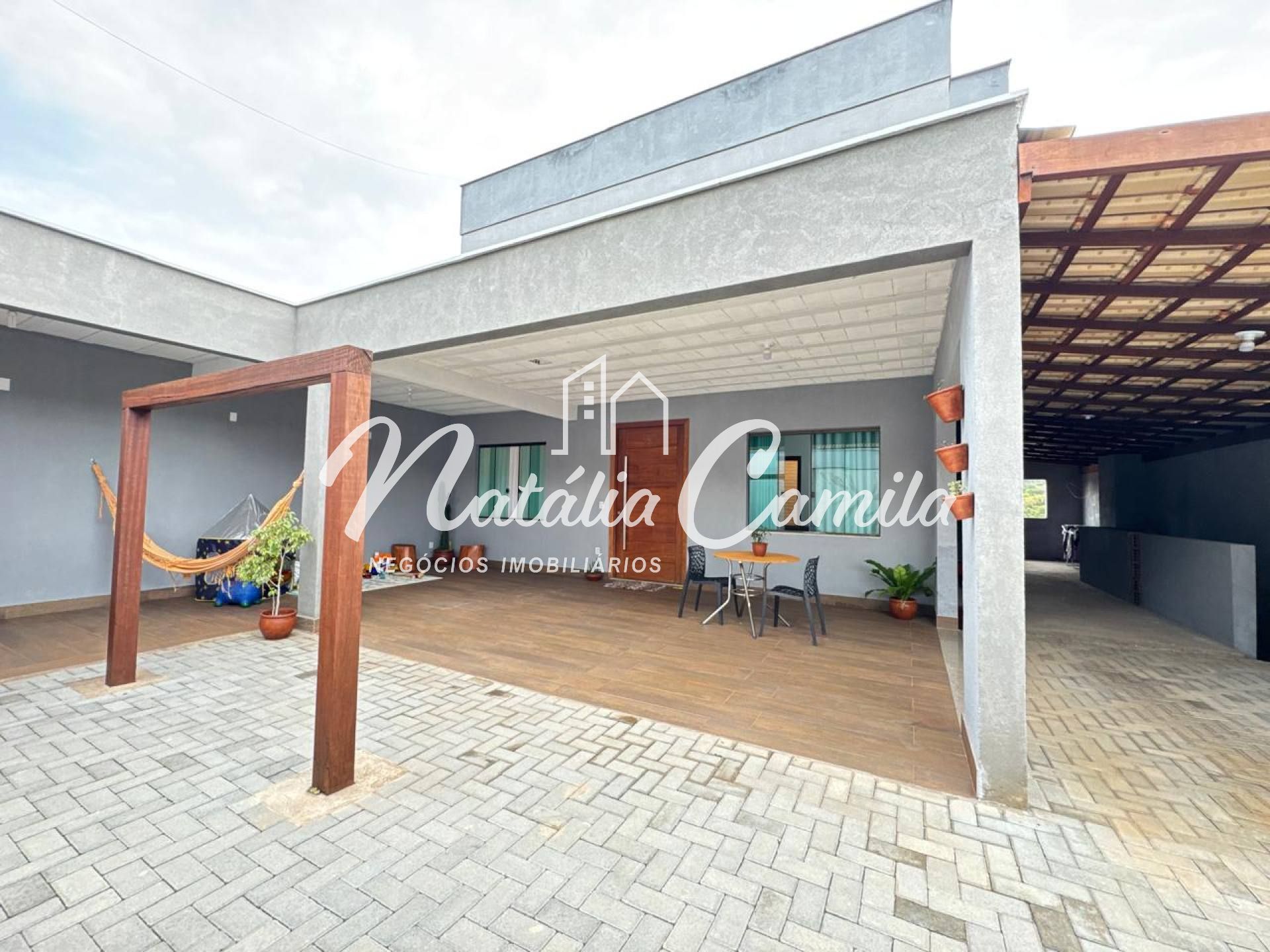 Linda Casa a venda e locação em Casa Branca